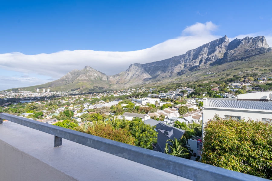 3 Bedroom Property for Sale in Higgovale Western Cape